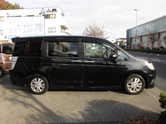 ステップワゴンスパーダ Ｚ　両側アワースライドドア　フルソグナビ　ＴＶ　バックカマラ　後席フリップダウンモニター　ＥＴＣ　フォグランプ（8枚目）