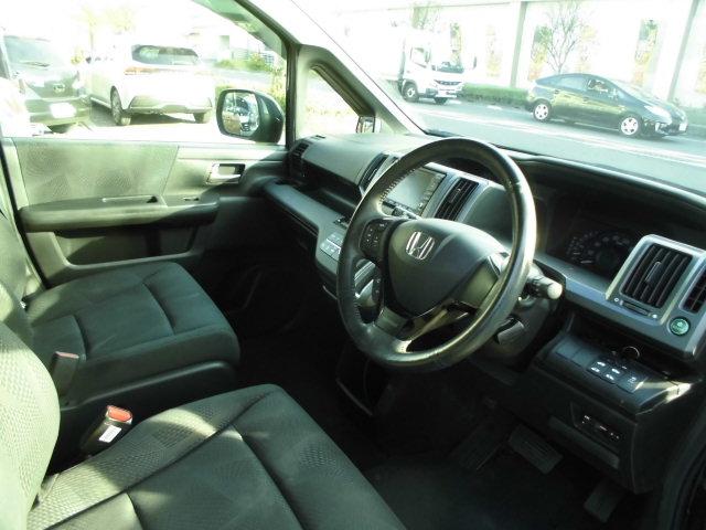 ステップワゴンスパーダ Ｚ　両側アワースライドドア　フルソグナビ　ＴＶ　バックカマラ　後席フリップダウンモニター　ＥＴＣ　フォグランプ（9枚目）