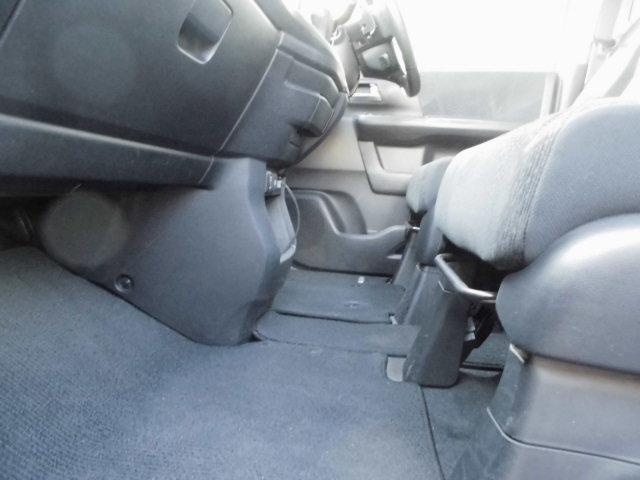 ステップワゴンスパーダ Ｚ　両側アワースライドドア　フルソグナビ　ＴＶ　バックカマラ　後席フリップダウンモニター　ＥＴＣ　フォグランプ（13枚目）