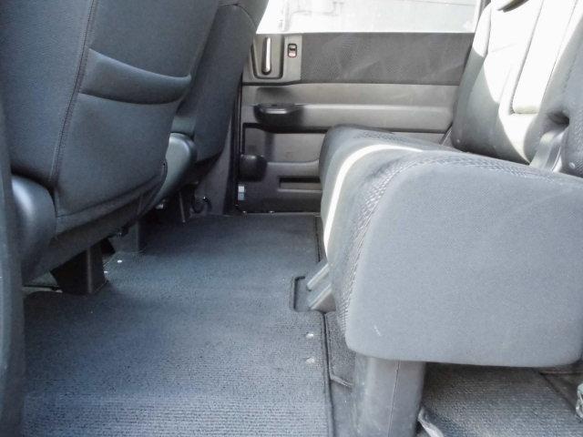 ステップワゴンスパーダ Ｚ　両側アワースライドドア　フルソグナビ　ＴＶ　バックカマラ　後席フリップダウンモニター　ＥＴＣ　フォグランプ（20枚目）