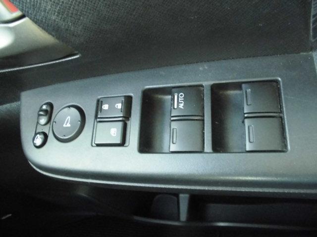 ステップワゴンスパーダ Ｚ　両側アワースライドドア　フルソグナビ　ＴＶ　バックカマラ　後席フリップダウンモニター　ＥＴＣ　フォグランプ（31枚目）