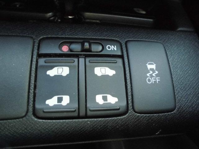 ステップワゴンスパーダ Ｚ　両側アワースライドドア　フルソグナビ　ＴＶ　バックカマラ　後席フリップダウンモニター　ＥＴＣ　フォグランプ（32枚目）