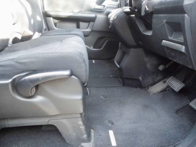 ステップワゴンスパーダ Ｓ　両側アワースライドドア　フルセグＴＶ　ナビ　バックカメラ　ＥＴＣ　フォグランウ（10枚目）