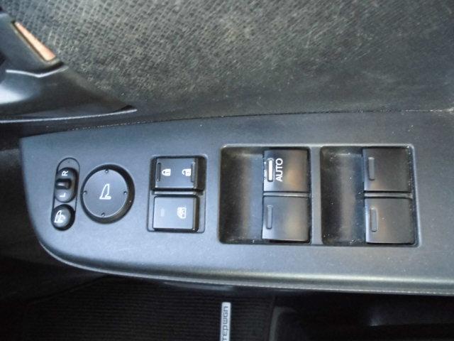 ステップワゴンスパーダ Ｓ　両側アワースライドドア　フルセグＴＶ　ナビ　バックカメラ　ＥＴＣ　フォグランウ（32枚目）