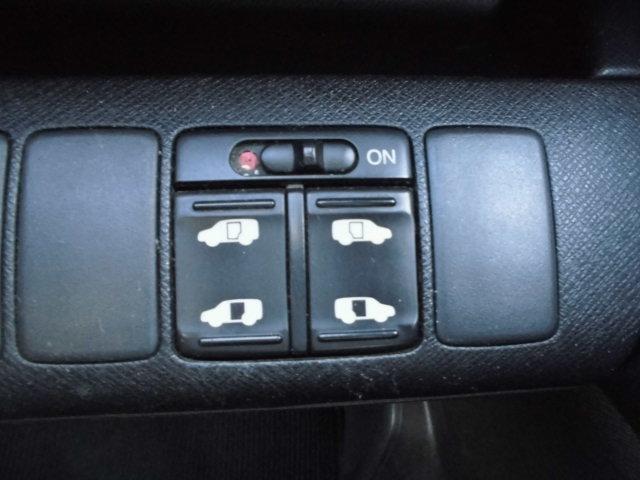 ステップワゴンスパーダ Ｓ　両側アワースライドドア　フルセグＴＶ　ナビ　バックカメラ　ＥＴＣ　フォグランウ（33枚目）