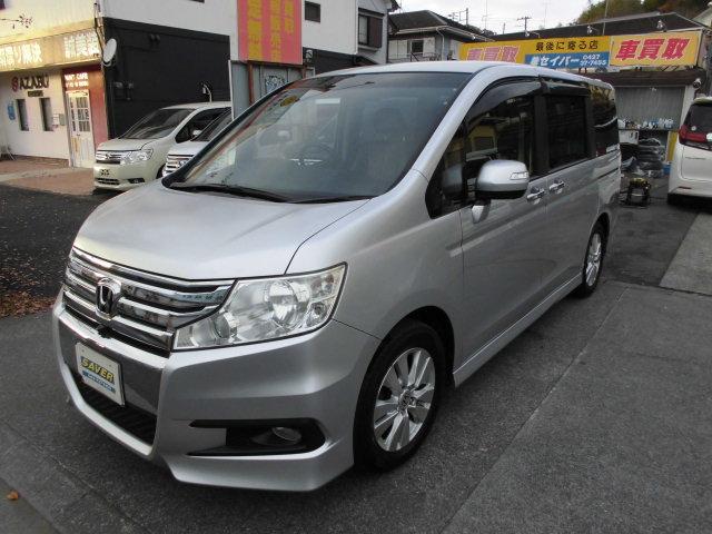 ステップワゴンスパーダ Ｚ　両側パワースライドドア　純正フルセグナビ　バックカメラ　フォブランプＥＴＣ（3枚目）