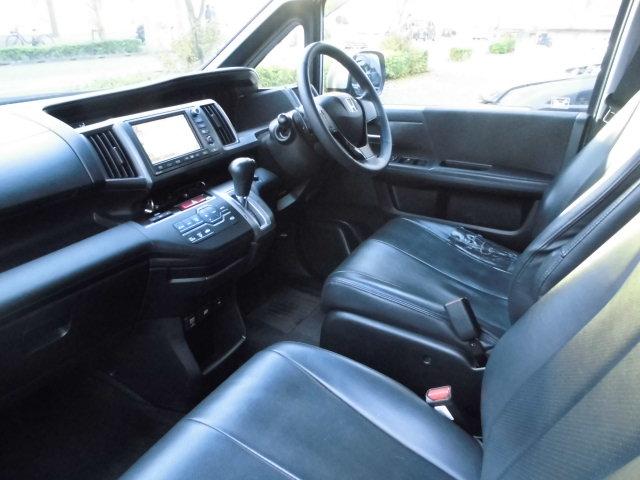 ステップワゴンスパーダ Ｚ　両側パワースライドドア　純正フルセグナビ　バックカメラ　フォブランプＥＴＣ（12枚目）