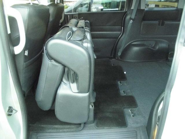 ステップワゴンスパーダ Ｚ　両側パワースライドドア　純正フルセグナビ　バックカメラ　フォブランプＥＴＣ（15枚目）