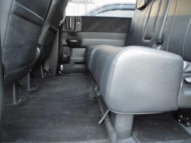 ステップワゴンスパーダ Ｚ　両側パワースライドドア　純正フルセグナビ　バックカメラ　フォブランプＥＴＣ（20枚目）