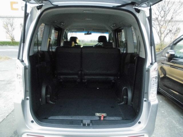 ステップワゴンスパーダ Ｚ　両側パワースライドドア　純正フルセグナビ　バックカメラ　フォブランプＥＴＣ（22枚目）