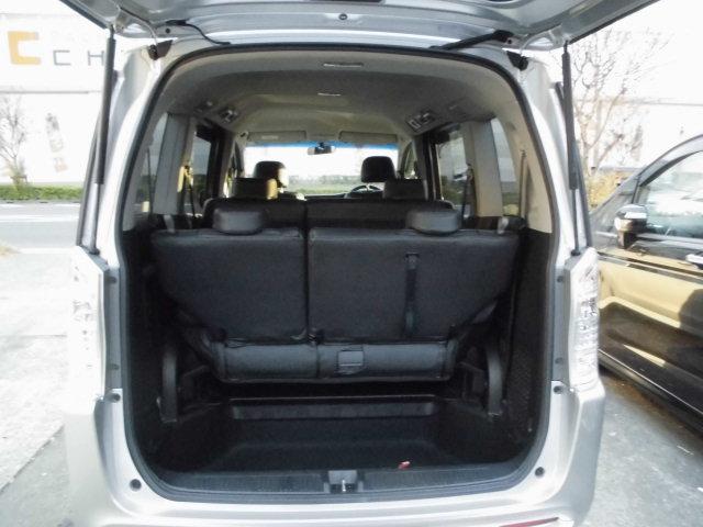 ステップワゴンスパーダ Ｚ　両側パワースライドドア　純正フルセグナビ　バックカメラ　フォブランプＥＴＣ（26枚目）