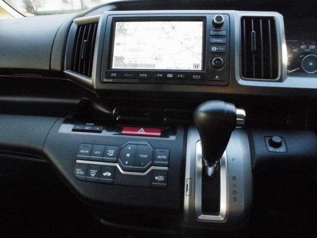 ステップワゴンスパーダ Ｚ　両側パワースライドドア　純正フルセグナビ　バックカメラ　フォブランプＥＴＣ（35枚目）