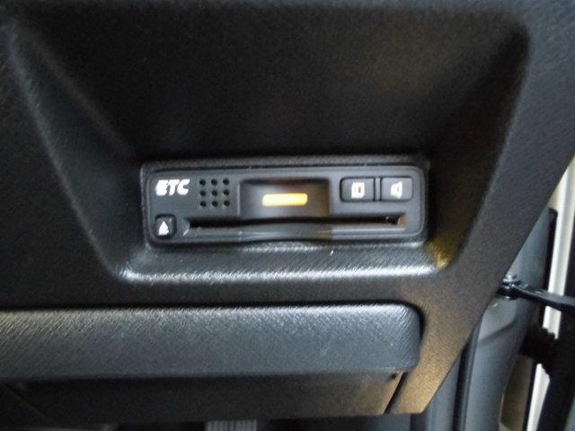 ステップワゴンスパーダ Ｚ　両側パワースライドドア　純正フルセグナビ　バックカメラ　フォブランプＥＴＣ（40枚目）