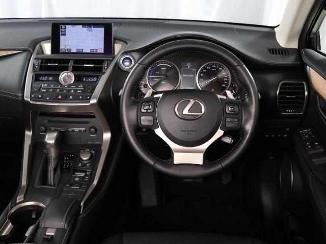 NX300h VER-L 車検整備付 ナビ 本革 ドラレコ(4枚目)