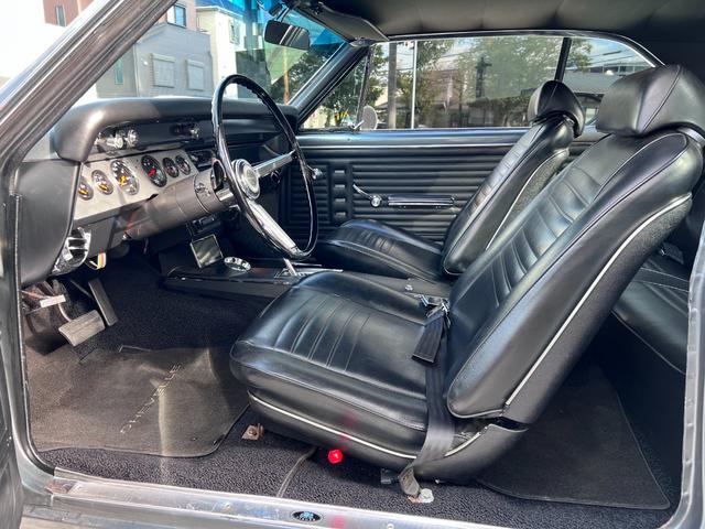 シボレーシェベル マリブ　１９６７年モデル　ＭＳＤ　アルミラジエーター　電動ファン　エアコン　追加メーター　ウィルウッドＤｉｓｃブレーキ（9枚目）