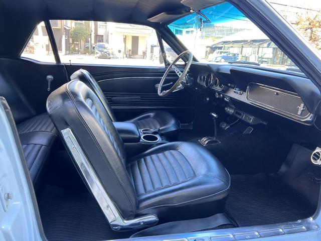 マスタング ハードトップ　２８９ｃｉ　ＢＣＤ自社輸入車　ＭＳＤ　パワステ　エーデルブロックキャブレター　電動ファン　ヴィンテージエア　ディスクブレーキ　ビッグサイズラジエーター（8枚目）