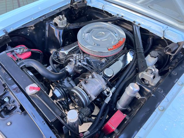 マスタング ハードトップ　２８９ｃｉ　ＢＣＤ自社輸入車　ＭＳＤ　パワステ　エーデルブロックキャブレター　電動ファン　ヴィンテージエア　ディスクブレーキ　ビッグサイズラジエーター（17枚目）