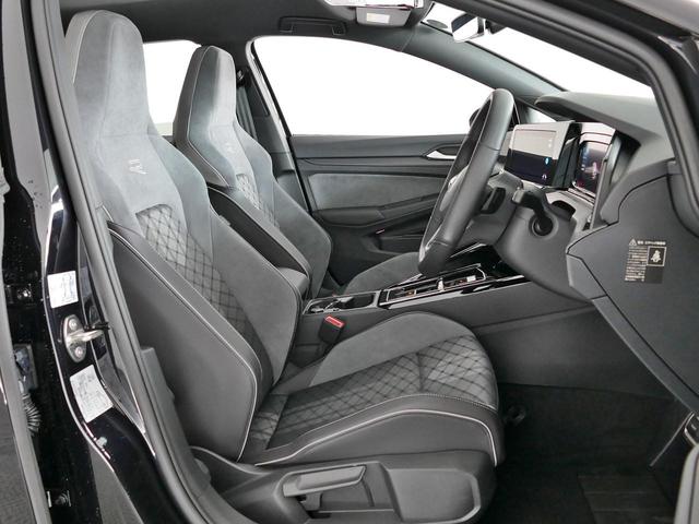 ゴルフ ＴＤＩ　Ｒライン　プラチナムエディション　フォルクスワーゲン認定中古車　禁煙　純正ナビゲーション　ＥＴＣ　リアカメラ　アダプティブクルーズコントロール　純正アルミホイール（17枚目）