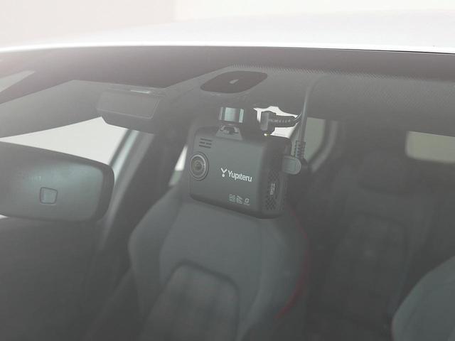 ゴルフＧＴＩ ベースグレード　フォルクスワーゲン認定中古車　禁煙　純正ナビゲーション　ＥＴＣ　リアカメラ　アダプティブクルーズコントロール　純正アルミホイール（10枚目）