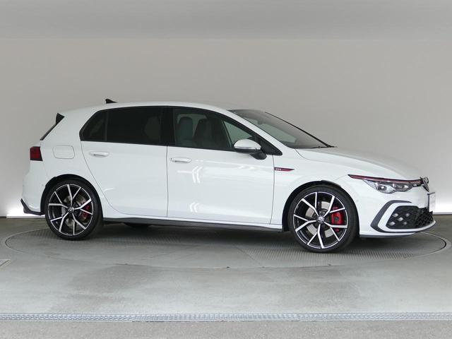 ゴルフＧＴＩ ベースグレード　フォルクスワーゲン認定中古車　禁煙　純正ナビゲーション　ＥＴＣ　リアカメラ　アダプティブクルーズコントロール　純正アルミホイール（64枚目）