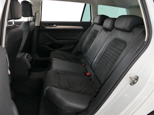 パサートヴァリアント ＴＳＩエレガンスライン　フォルクスワーゲン認定中古車　禁煙　純正ナビゲーション　ＥＴＣ　リアカメラ　アダプティブクルーズコントロール　純正アルミホイール（21枚目）