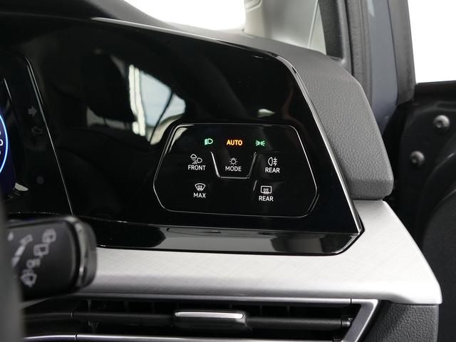 ゴルフ ＴＤＩアクティブアドバンス　プラチナムエディション　フォルクスワーゲン認定中古車　禁煙　元社用車　純正子日ゲーション　ＥＴＣ　リアカメラ　アダプティブクルーズコントロール　純正アルミホイール（41枚目）