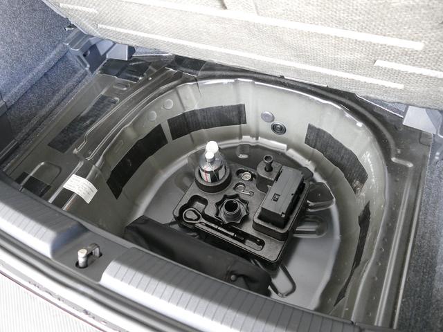 ポロ ＴＳＩ　Ｒライン　フォルクスワーゲン認定中古車　禁煙　純正ナビゲーション　ＥＴＣ　リアカメラ　アダプティブクルーズコントロール　純正アルミホイール（34枚目）