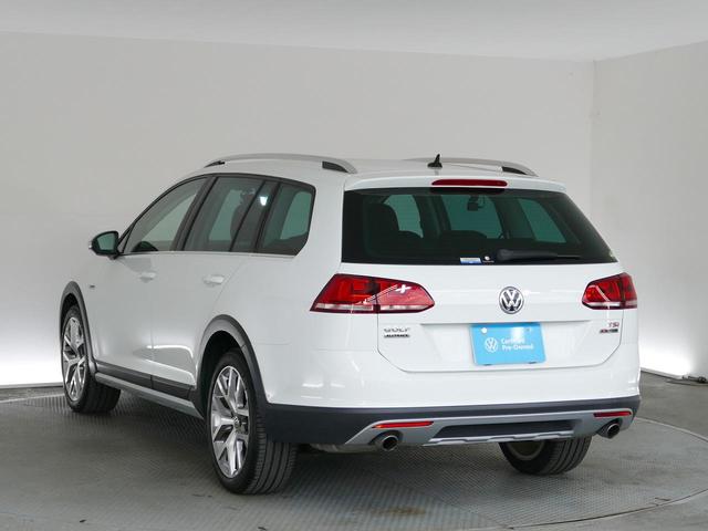 ゴルフオールトラック TSI 4モーション アップグレードパッケージ フォルクスワーゲン認定中古車 4WD 黒革 純正ナビゲーション ETC リアカメラ アダプティブクルーズコントロール 純正アルミホイール(7枚目)