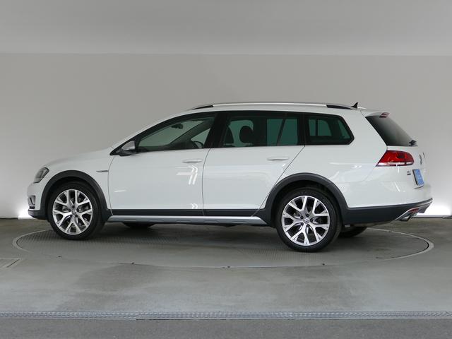 ゴルフオールトラック TSI 4モーション アップグレードパッケージ フォルクスワーゲン認定中古車 4WD 黒革 純正ナビゲーション ETC リアカメラ アダプティブクルーズコントロール 純正アルミホイール(59枚目)