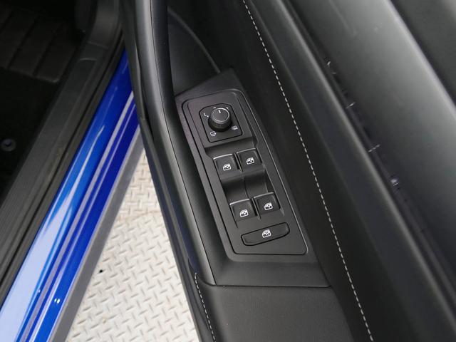 Ｔ－ロック ＴＤＩ　スタイル　禁煙車　デモカー　フォルクスワーゲン純正ナビゲーション　ブルートゥース　ＡＣＣ　レーンキープアシスト　ＬＥＤヘッドライト　衝突軽減ブレーキ　ルーフレール　パークアシスト　白屋根車（45枚目）