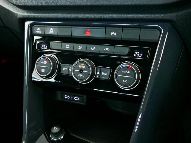 Ｔ－ロック ＴＤＩ　スポーツ　フォルクスワーゲン認定中古車　禁煙　純正ナビゲーション　ＥＴＣ　リアカメラ　アダプティブクルーズコントロール　純正アルミホイール（44枚目）