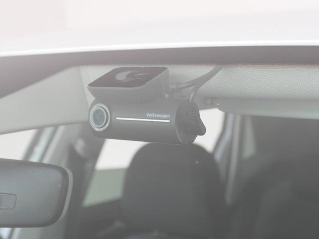 ポロ ＴＳＩ　Ｒライン　フォルクスワーゲン認定中古車　禁煙　純正ナビゲーション　ＥＴＣ　リアカメラ　アダプティブクルーズコントロール　純正アルミホイール　純正エアロ（12枚目）