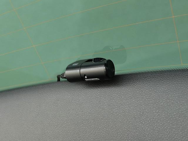 ゴルフ ＴＳＩハイライン　テックエディション　フォルクスワーゲン認定中古車　禁煙　限定車　フォルクスワーゲン純正ナビゲーション　ＥＴＣ　リアカメラ　アダプティブクルーズコントロール　純正アルミホイール（11枚目）