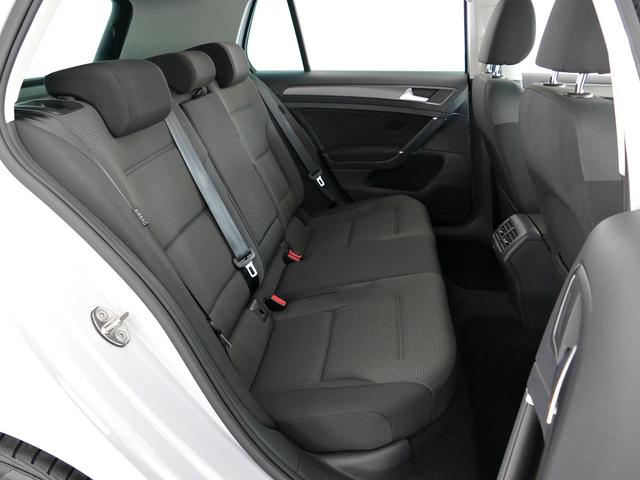 ゴルフ TSIコンフォートライン テックエディション フォルクスワーゲン認定中古車 限定車 純正ナビゲーション ETC リアカメラ アダプティブクルーズコントロール 純正アルミホイール(20枚目)
