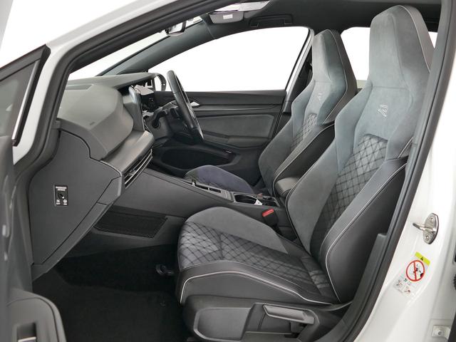 ゴルフヴァリアント ｅＴＳＩ　Ｒライン　フォルクスワーゲン認定中古車　禁煙　純正ナビゲーション　ＥＴＣ　リアカメラ　アダプティブクルーズコントロール　純正アルミホイール（22枚目）