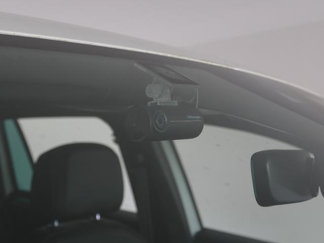 ティグアン ＴＳＩ　Ｒライン　フォルクスワーゲン認定中古車　禁煙　純正ナビゲーション　ＥＴＣ　リアカメラ　アダプティブクルーズコントロール　純正アルミホイール　専用エアロ（11枚目）