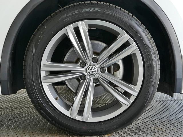 ティグアン ＴＳＩ　Ｒライン　フォルクスワーゲン認定中古車　禁煙　純正ナビゲーション　ＥＴＣ　リアカメラ　アダプティブクルーズコントロール　純正アルミホイール　専用エアロ（16枚目）