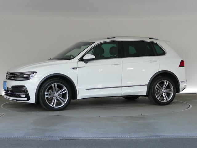 ティグアン ＴＳＩ　Ｒライン　フォルクスワーゲン認定中古車　禁煙　純正ナビゲーション　ＥＴＣ　リアカメラ　アダプティブクルーズコントロール　純正アルミホイール　専用エアロ（52枚目）