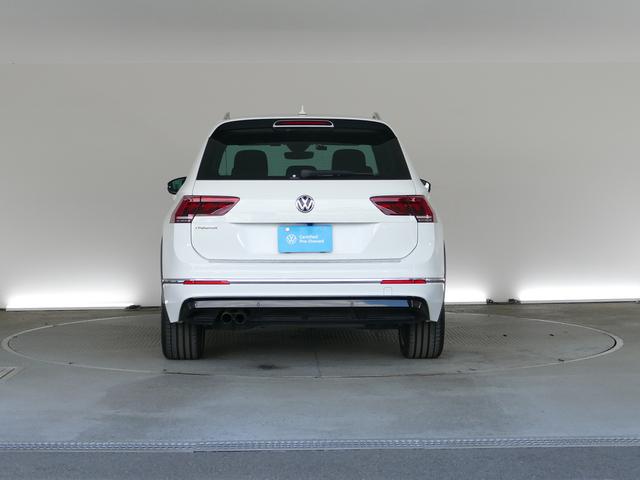 ティグアン ＴＳＩ　Ｒライン　フォルクスワーゲン認定中古車　禁煙　純正ナビゲーション　ＥＴＣ　リアカメラ　アダプティブクルーズコントロール　純正アルミホイール　専用エアロ（57枚目）