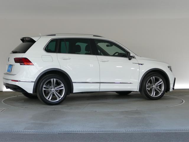 ティグアン ＴＳＩ　Ｒライン　フォルクスワーゲン認定中古車　禁煙　純正ナビゲーション　ＥＴＣ　リアカメラ　アダプティブクルーズコントロール　純正アルミホイール　専用エアロ（60枚目）