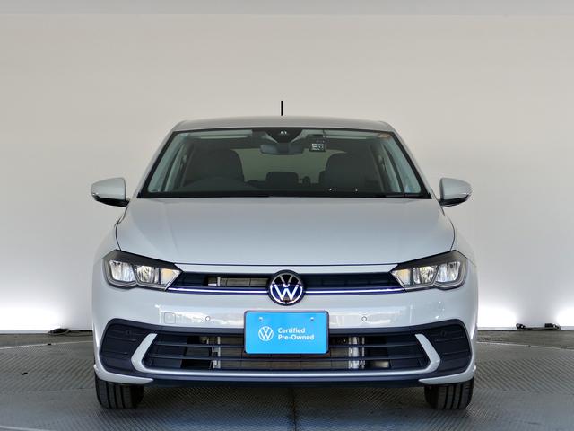 ポロ ＴＳＩアクティブ　フォルクスワーゲン認定中古車　禁煙　１オーナー　純正ナビゲーション　ＥＴＣ　リアカメラ　アダプティブクルーズコントロール　純正アルミホイール　テクノロジーＰＫＧ（4枚目）