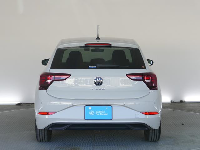 ポロ ＴＳＩアクティブ　フォルクスワーゲン認定中古車　禁煙　１オーナー　純正ナビゲーション　ＥＴＣ　リアカメラ　アダプティブクルーズコントロール　純正アルミホイール　テクノロジーＰＫＧ（5枚目）