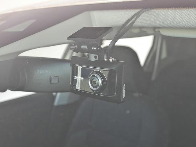 ポロ ＴＳＩアクティブ　フォルクスワーゲン認定中古車　禁煙　１オーナー　純正ナビゲーション　ＥＴＣ　リアカメラ　アダプティブクルーズコントロール　純正アルミホイール　テクノロジーＰＫＧ（11枚目）