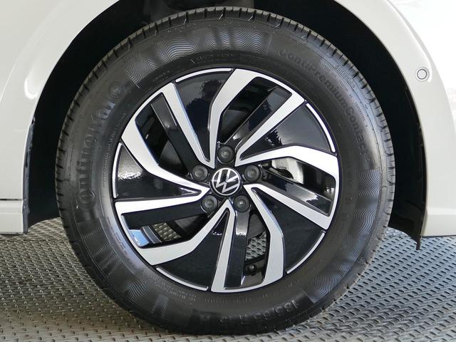 ポロ ＴＳＩアクティブ　フォルクスワーゲン認定中古車　禁煙　１オーナー　純正ナビゲーション　ＥＴＣ　リアカメラ　アダプティブクルーズコントロール　純正アルミホイール　テクノロジーＰＫＧ（16枚目）