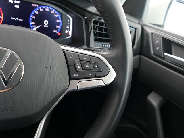 ポロ ＴＳＩアクティブ　フォルクスワーゲン認定中古車　禁煙　１オーナー　純正ナビゲーション　ＥＴＣ　リアカメラ　アダプティブクルーズコントロール　純正アルミホイール　テクノロジーＰＫＧ（32枚目）