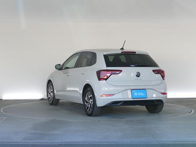 ポロ ＴＳＩアクティブ　フォルクスワーゲン認定中古車　禁煙　１オーナー　純正ナビゲーション　ＥＴＣ　リアカメラ　アダプティブクルーズコントロール　純正アルミホイール　テクノロジーＰＫＧ（58枚目）