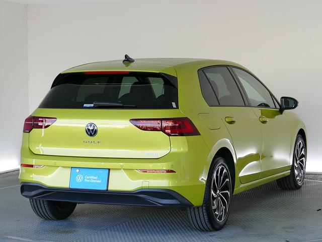 ゴルフ eTSIアクティブ プラチナムエディション フォルクスワーゲン認定中古車 禁煙 純正ナビゲーション ETC リアカメラ アダプティブクルーズコントロール 純正アルミホイール(3枚目)