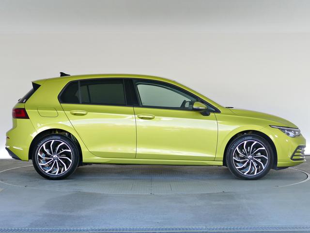 ゴルフ eTSIアクティブ プラチナムエディション フォルクスワーゲン認定中古車 禁煙 純正ナビゲーション ETC リアカメラ アダプティブクルーズコントロール 純正アルミホイール(16枚目)