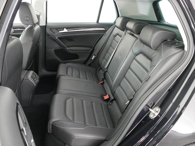 ゴルフ ＴＳＩハイライン　フォルクスワーゲン認定中古車　禁煙　黒革　純正ナビゲーション　ＥＴＣ　リアカメラ　アダプティブクルーズコントロール　純正アルミホイール（23枚目）