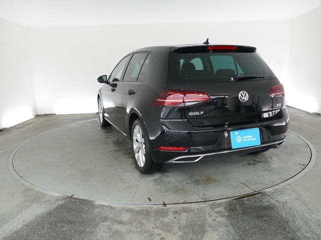 ゴルフ ＴＳＩハイライン　フォルクスワーゲン認定中古車　禁煙　黒革　純正ナビゲーション　ＥＴＣ　リアカメラ　アダプティブクルーズコントロール　純正アルミホイール（56枚目）